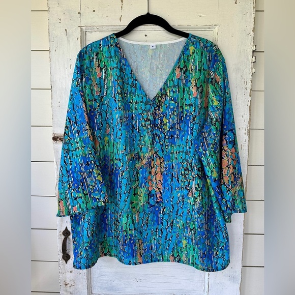 NO BRAND, NWOT, WOMENS TOP. V-NECK, 3/4 SLEEVE, LIGHTWEIGHT FABRIC. SIZE XL - Picture 1 of 7